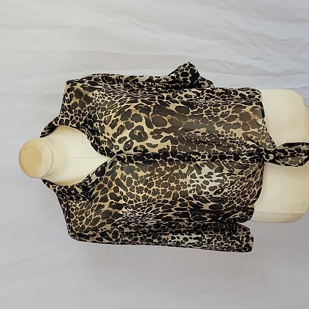 No Boundaries Plus Size XXL 16/18 Leopard Crop Tie Top
